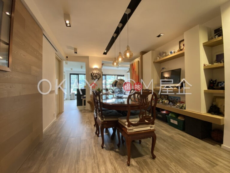 Popular 2 bedroom with parking | For Sale