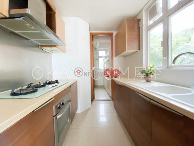 Stylish 3 bedroom with sea views, balcony | For Sale