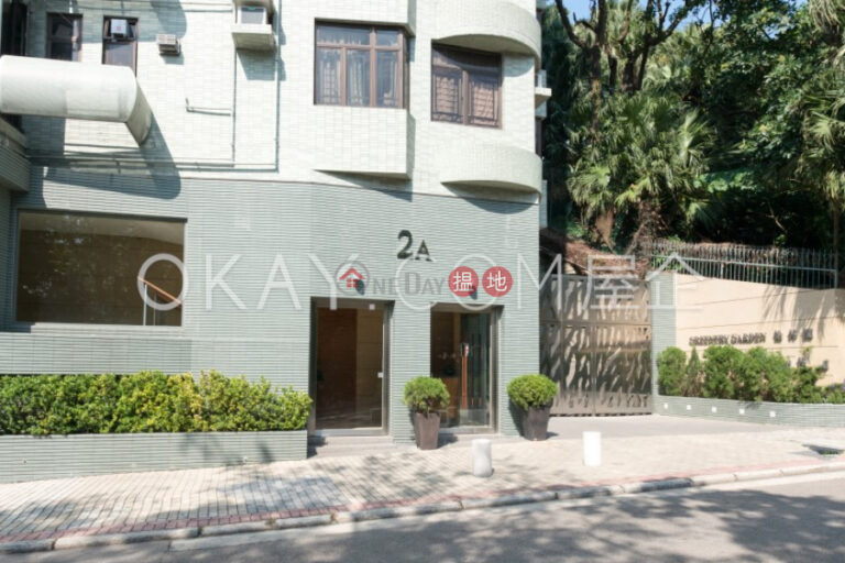 Charming 3 bedroom with balcony & parking | Rental