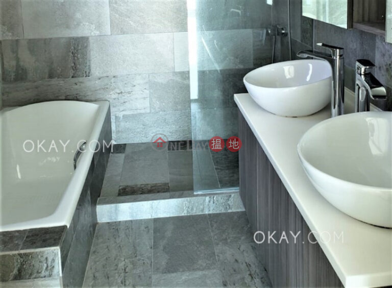 Lovely 4 bedroom on high floor with parking | Rental