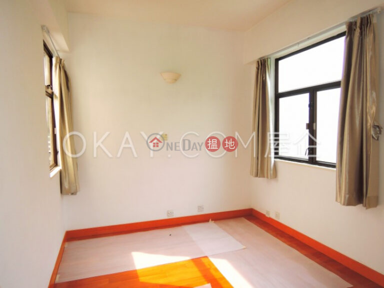 Stylish house with rooftop, terrace & balcony | Rental