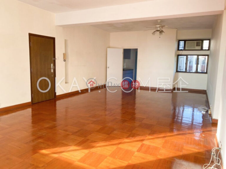 Efficient 3 bed on high floor with balcony & parking | For Sale