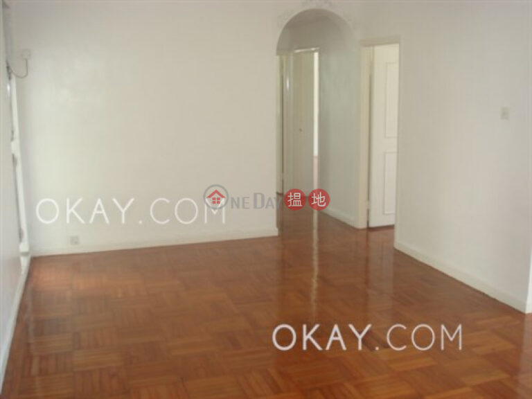 Efficient 3 bedroom with sea views, balcony | Rental