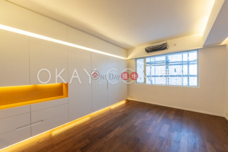 Beautiful 3 bedroom with sea views, balcony | For Sale