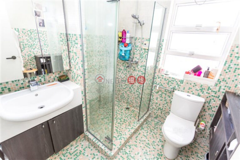 Rare 3 bedroom with balcony & parking | Rental