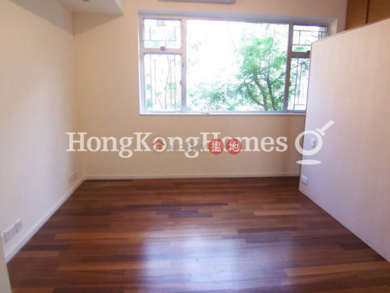 3 Bedroom Family Unit for Rent at 1-3 Crown Terrace