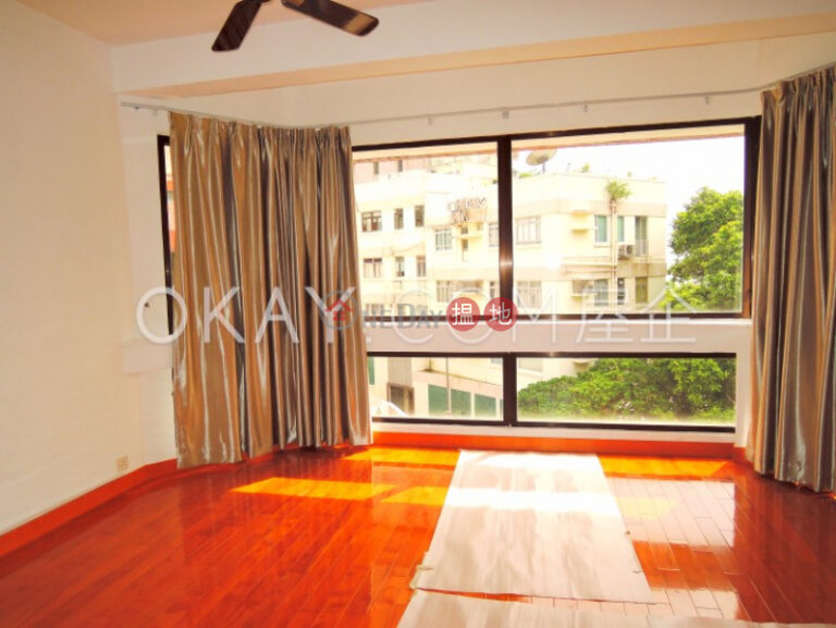 Stylish house with rooftop, terrace & balcony | Rental