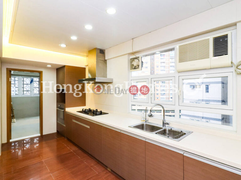 4 Bedroom Luxury Unit for Rent at Block 41-44 Baguio Villa