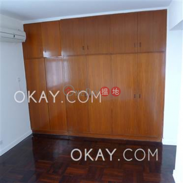 Efficient 4 bedroom with balcony & parking | Rental