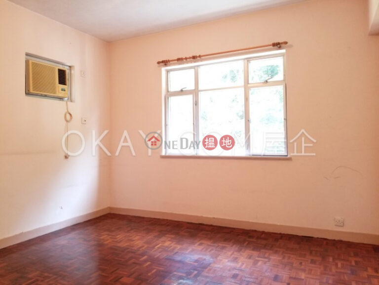 Efficient 2 bedroom with balcony & parking | Rental