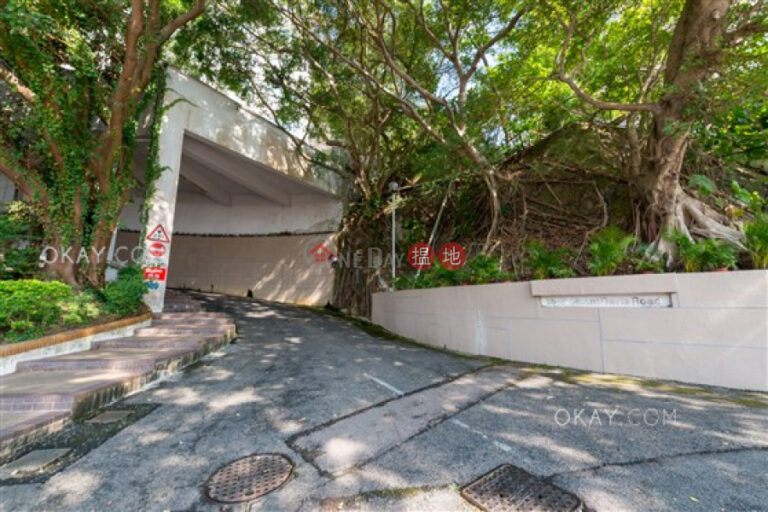 Efficient 3 bedroom with sea views, balcony | For Sale