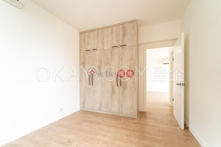 Luxurious 2 bed on high floor with balcony & parking | Rental