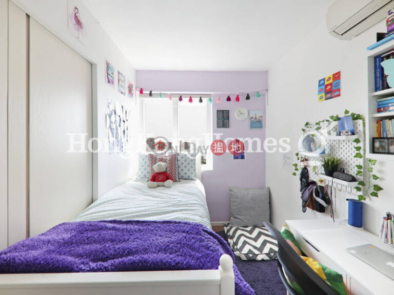 4 Bedroom Luxury Unit at Block 19-24 Baguio Villa | For Sale