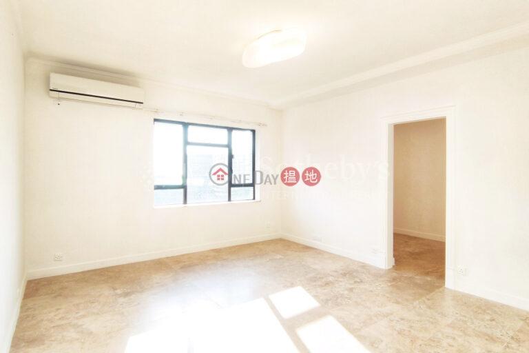 Property for Rent at Block 28-31 Baguio Villa with 4 Bedrooms