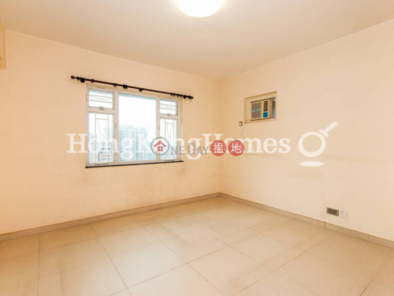 2 Bedroom Unit at Block 25-27 Baguio Villa | For Sale