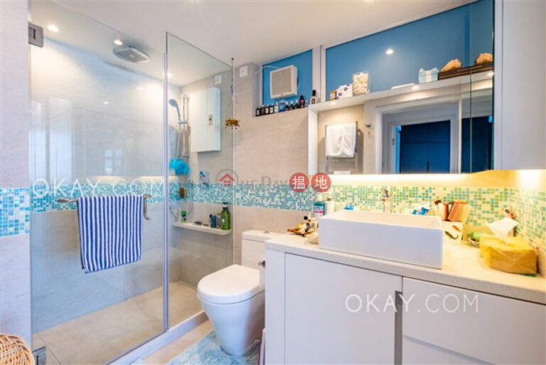 Unique 3 bedroom on high floor with sea views & balcony | Rental