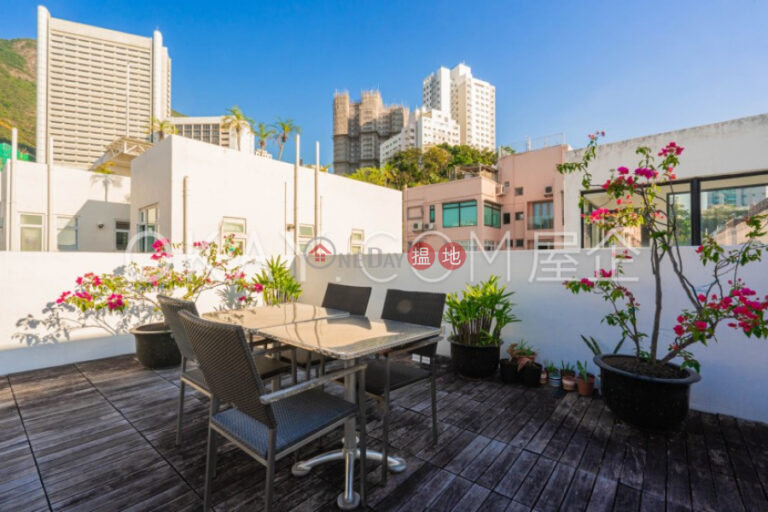 Lovely 3 bedroom on high floor with rooftop & balcony | Rental