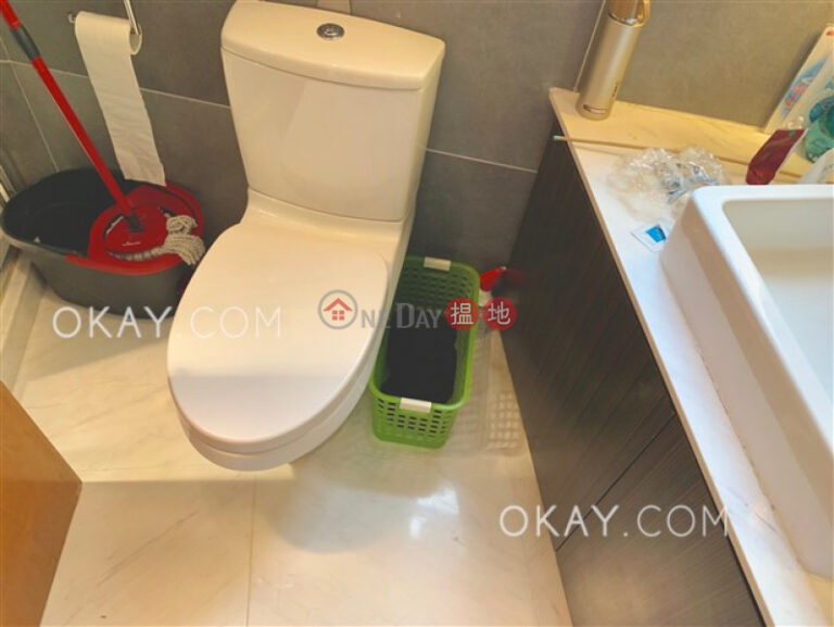 Tasteful 3 bedroom with parking | Rental