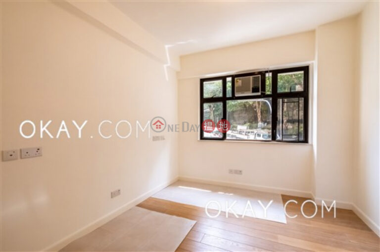 Popular 3 bedroom with parking | Rental