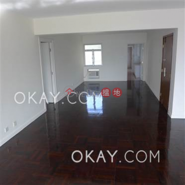 Efficient 4 bedroom with balcony & parking | Rental