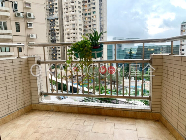 Stylish 3 bedroom with balcony & parking | For Sale