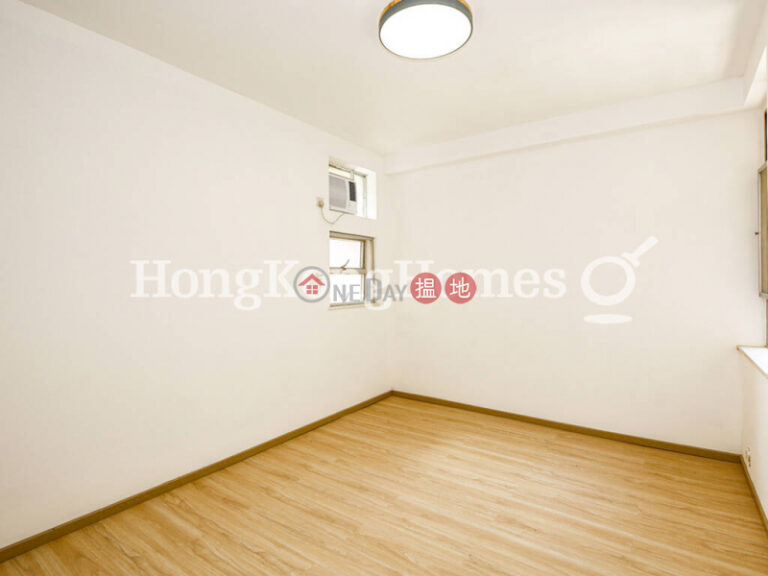 2 Bedroom Unit at Block 25-27 Baguio Villa | For Sale