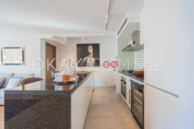 Lovely 3 bedroom on high floor with rooftop & balcony | Rental