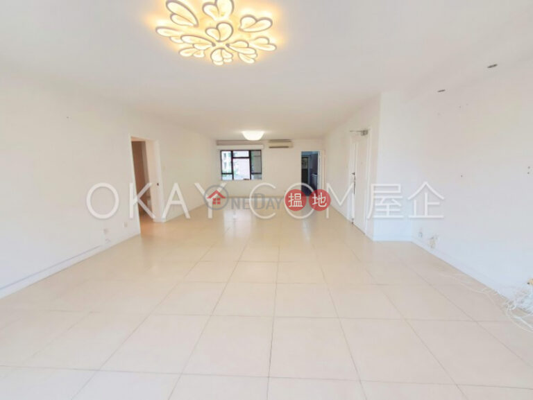 Efficient 4 bedroom with balcony & parking | Rental