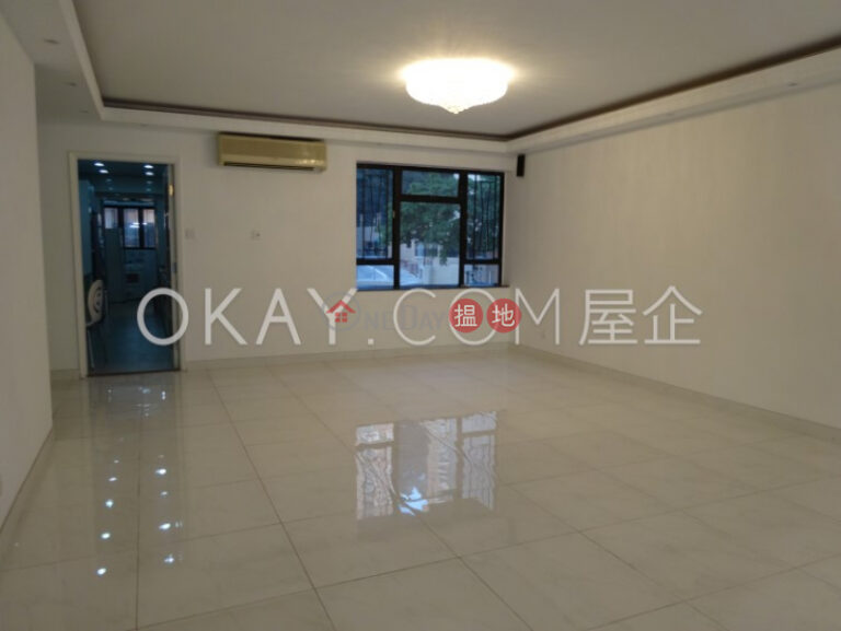 Beautiful 4 bedroom with balcony & parking | For Sale