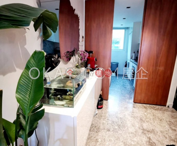 Efficient 2 bed on high floor with sea views & rooftop | Rental