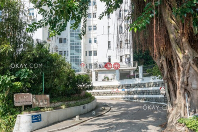 Efficient 3 bedroom with sea views, balcony | Rental