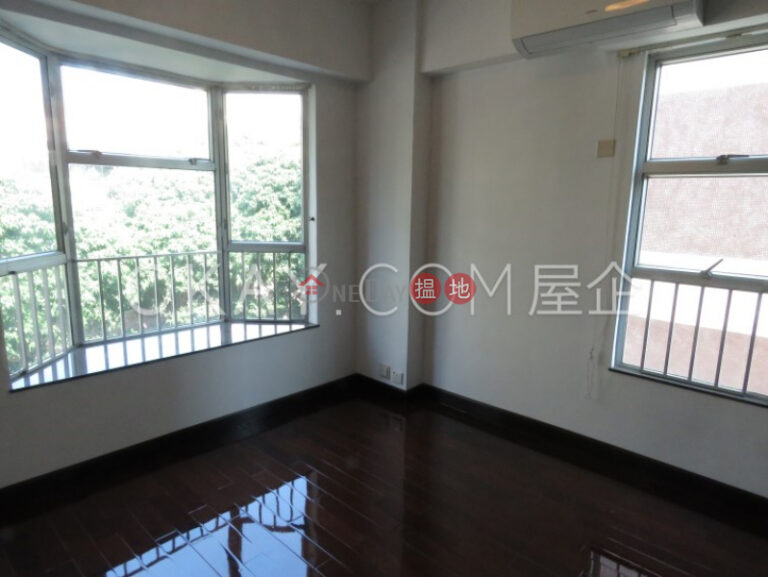 Popular 3 bedroom on high floor with balcony & parking | Rental