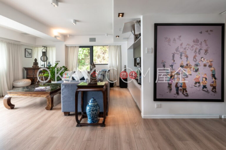 Stylish 3 bed on high floor with sea views & rooftop | For Sale