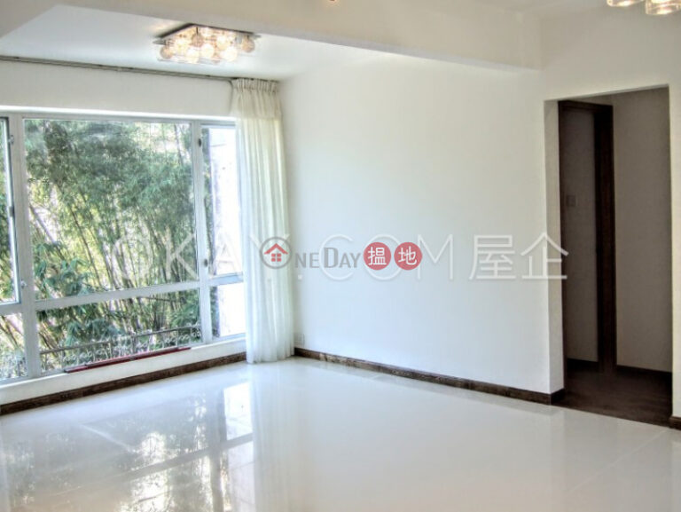 Elegant 2 bedroom with parking | Rental
