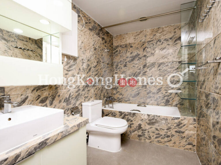 4 Bedroom Luxury Unit at Block 41-44 Baguio Villa | For Sale