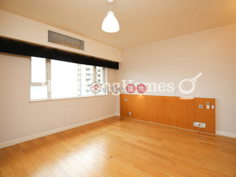 4 Bedroom Luxury Unit at Block 41-44 Baguio Villa | For Sale