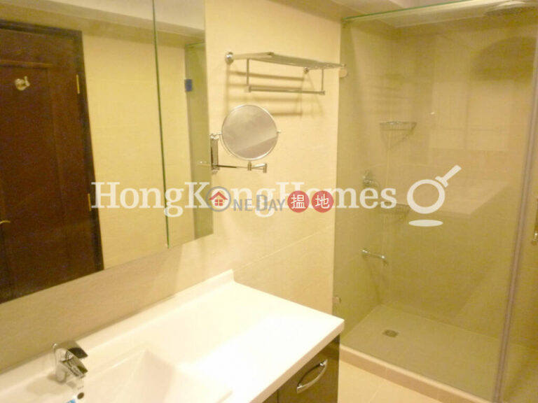 4 Bedroom Luxury Unit at Block 41-44 Baguio Villa | For Sale