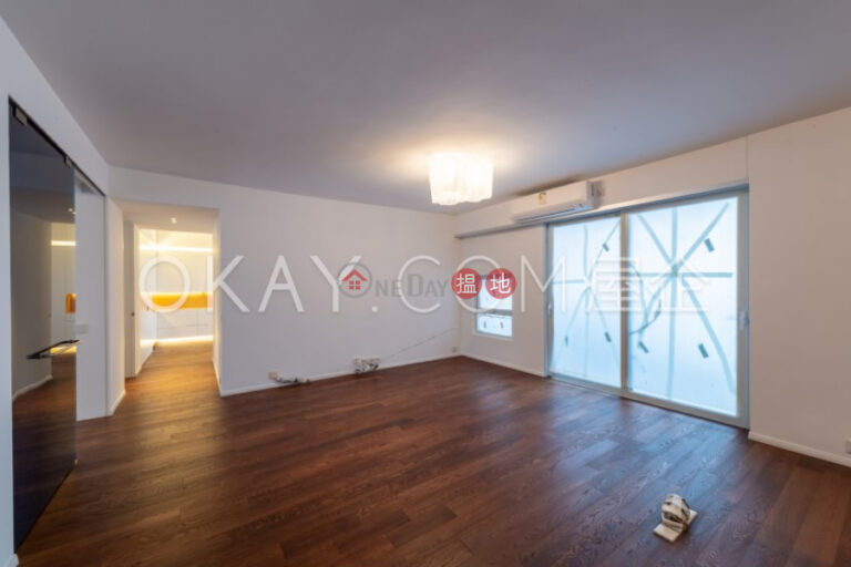 Beautiful 3 bedroom with sea views, balcony | For Sale