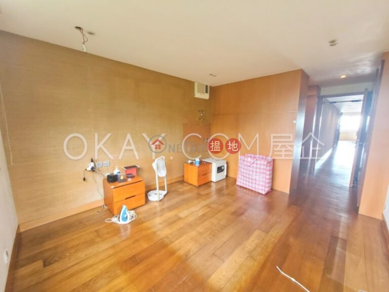 Popular 3 bedroom with sea views, balcony | For Sale