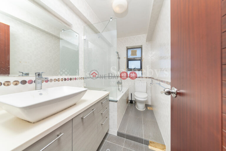 Property for Rent at Block 28-31 Baguio Villa with 4 Bedrooms