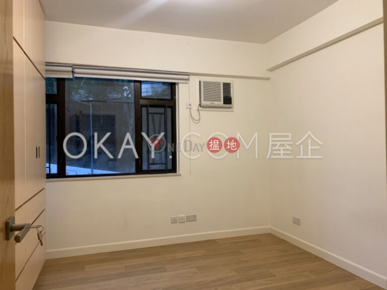 Stylish 3 bedroom with balcony & parking | For Sale