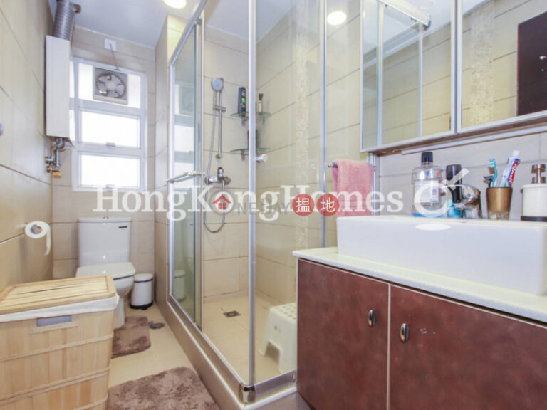 4 Bedroom Luxury Unit at Block 45-48 Baguio Villa | For Sale