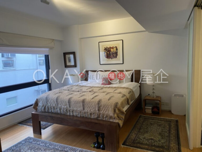 Popular 3 bedroom on high floor with rooftop & balcony | For Sale