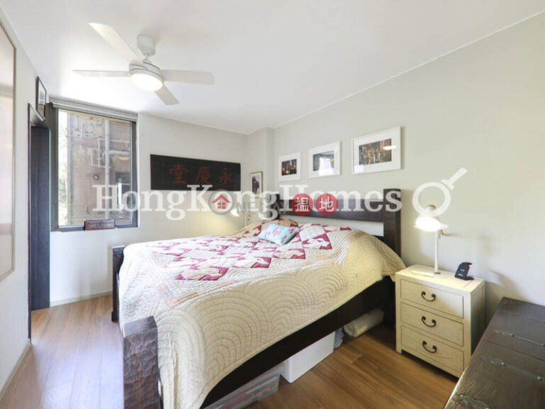 4 Bedroom Luxury Unit at Block 19-24 Baguio Villa | For Sale