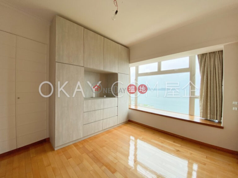 Stylish 3 bedroom with sea views, balcony | For Sale
