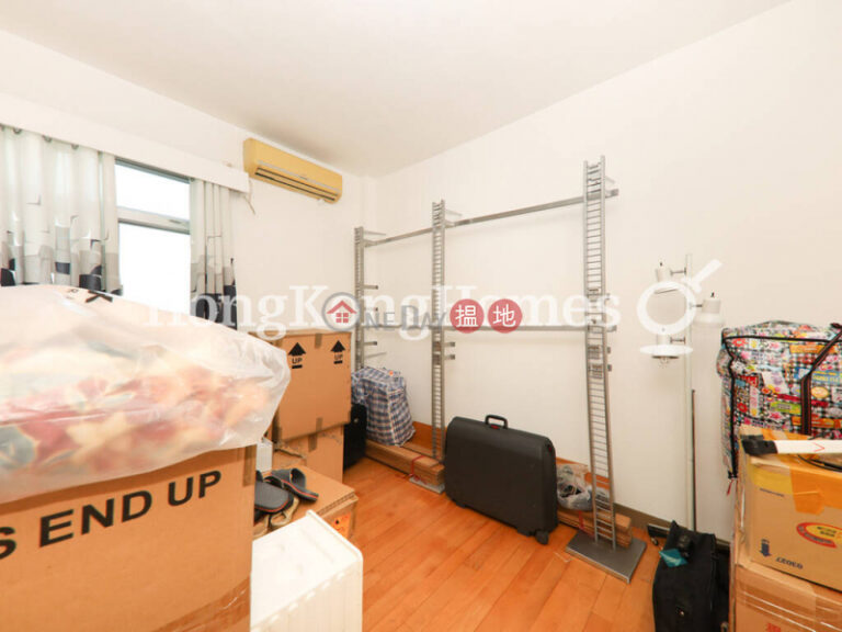 3 Bedroom Family Unit for Rent at 18-22 Crown Terrace