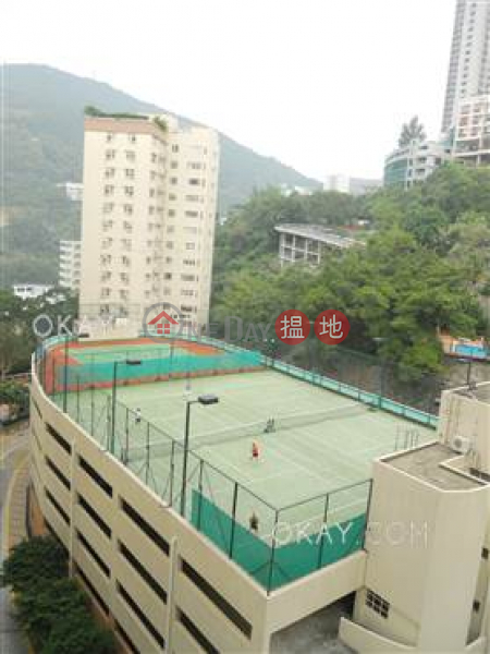 Efficient 4 bedroom with balcony & parking | Rental