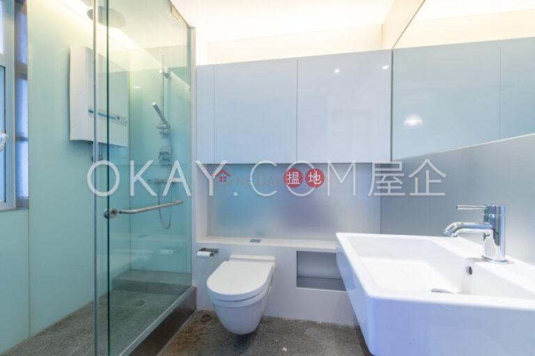 Beautiful 3 bedroom with sea views, balcony | For Sale