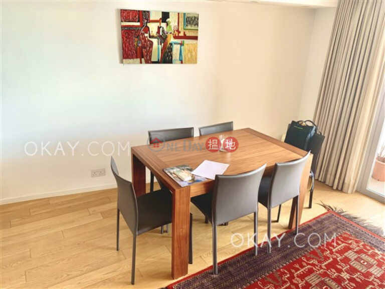 Exquisite 2 bedroom with sea views, balcony | Rental