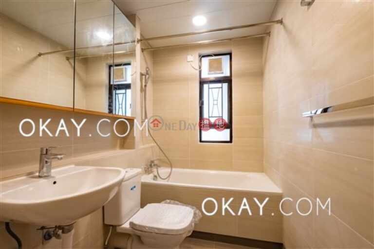 Popular 3 bedroom with parking | Rental